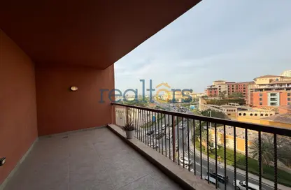 Apartment - 2 Bedrooms - 3 Bathrooms for rent in Marina Tower 21 - Marina District - Lusail