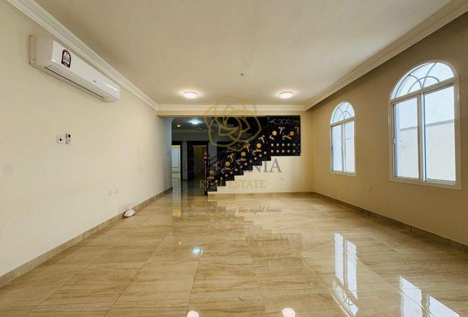 1020033 - Property Image 3