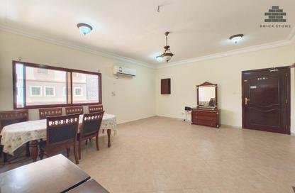 Apartment - 2 Bedrooms - 2 Bathrooms for rent in Anas Street - Fereej Bin Mahmoud North - Fereej Bin Mahmoud - Doha