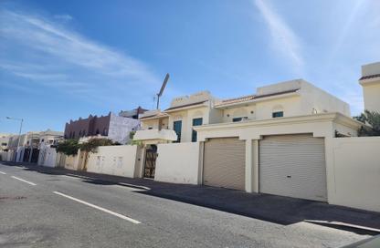 Villa - 3 Bedrooms - 4 Bathrooms for rent in New Salata - Salata - Doha