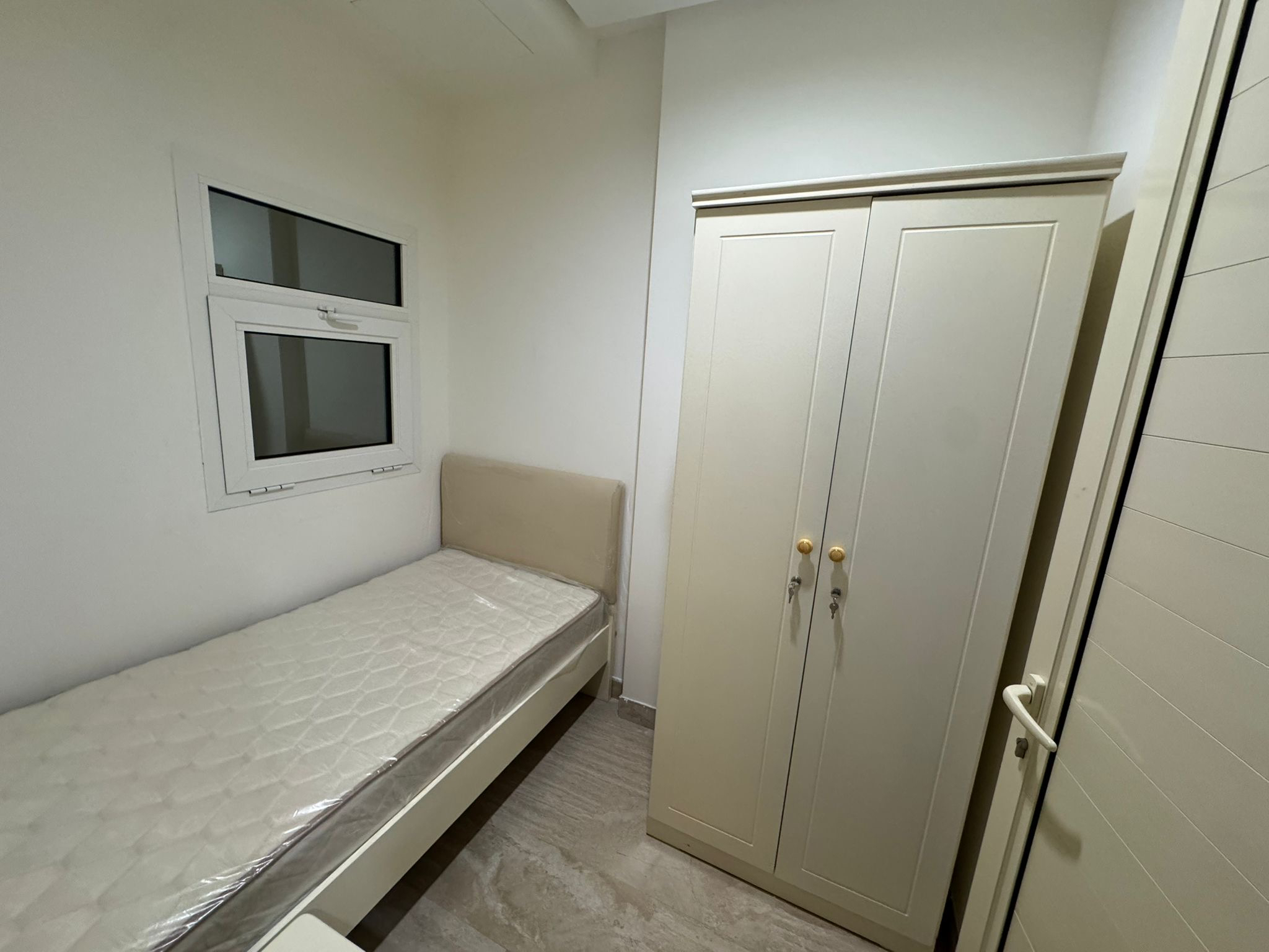 BRAND NEW 2+MAIDROOM WITH BILLS FULLY FURNISHED thumbnail 10