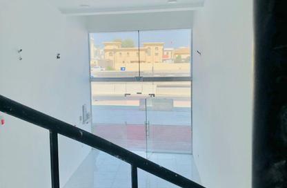 Shop - Studio - 1 Bathroom for rent in Al Nuaija - Doha
