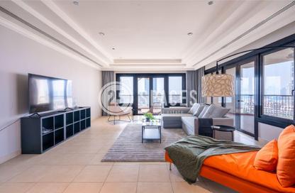 Apartment - 3 Bedrooms - 4 Bathrooms for sale in West Porto Drive - Porto Arabia - The Pearl Island - Doha