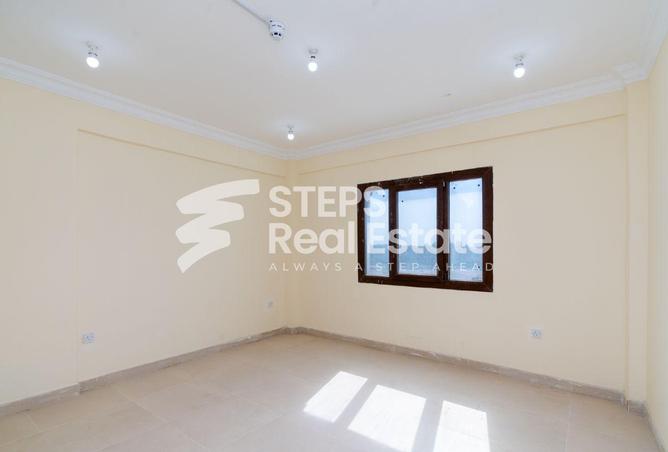 55924805 - Property Image 3