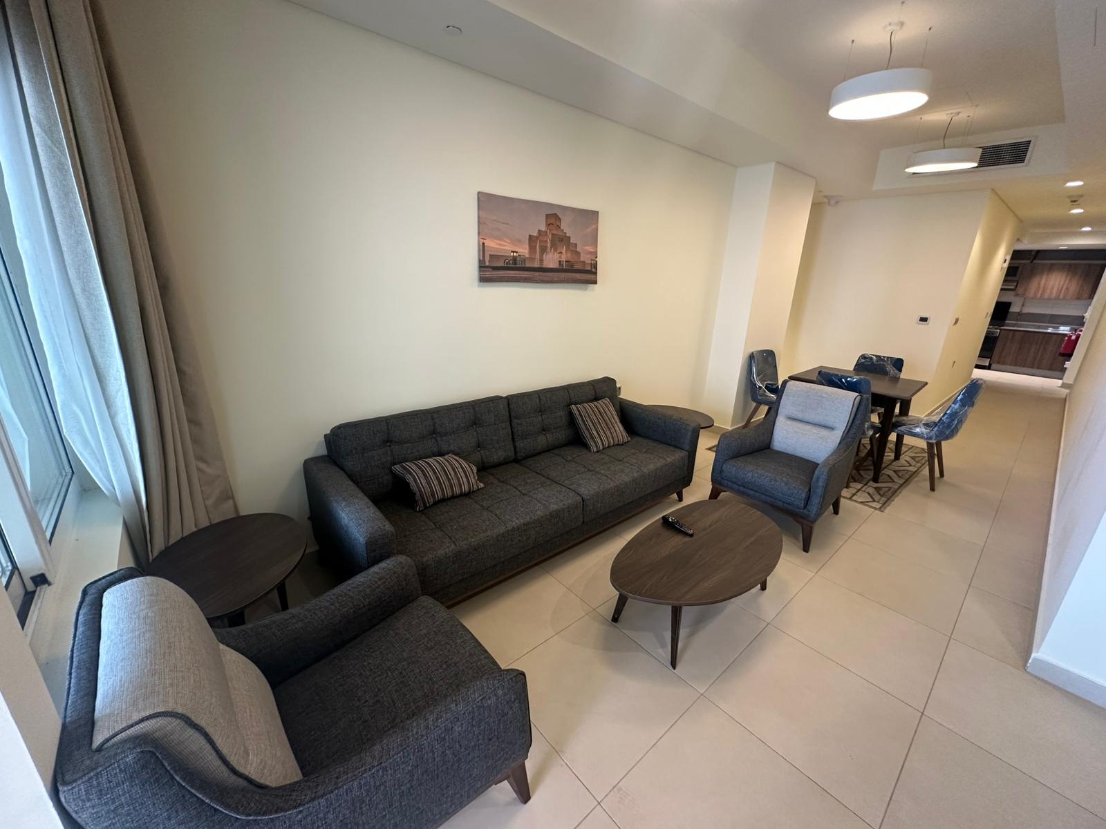 Luxury 2BHK Fully Furnished Apartment in Marina thumbnail 5