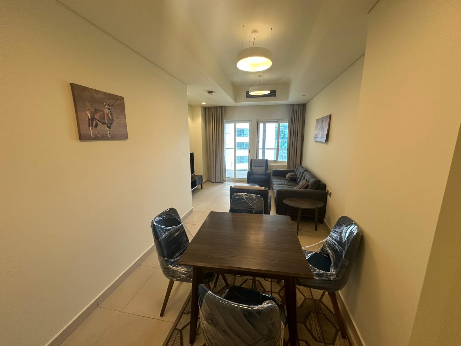 Luxury 2BHK Fully Furnished Apartment in Marina thumbnail 10