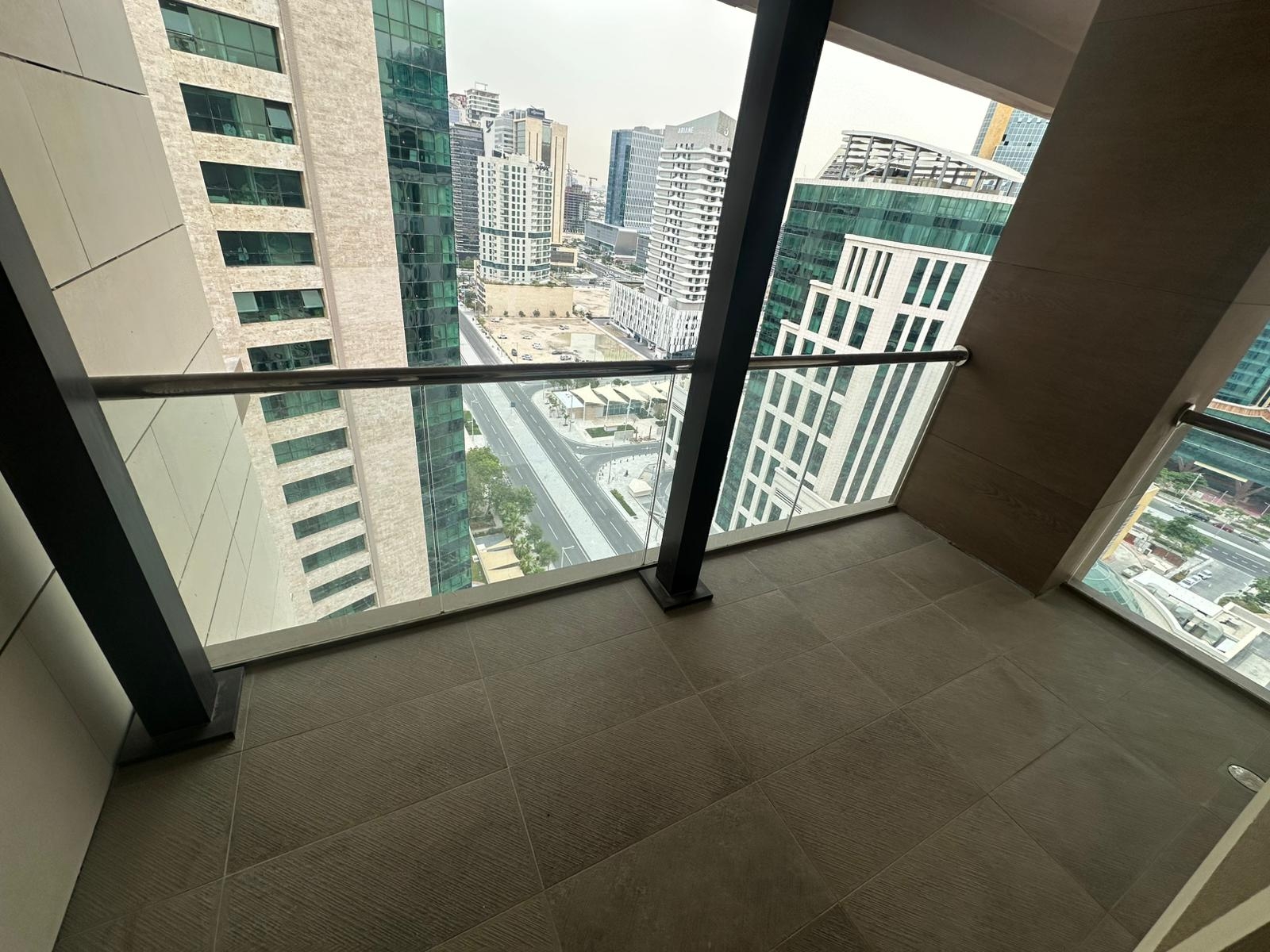 Luxury 2BHK Fully Furnished Apartment in Marina thumbnail 14