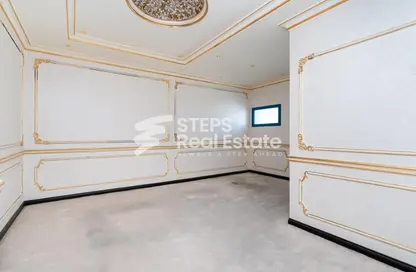 Office Space - 1 Bedroom - 2 Bathrooms for rent in Salwa Commercial Building - Salwa Road - Doha