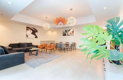 Apartment - 3 Bedrooms - 5 Bathrooms for rent in 35 West Bay - West Bay - Doha