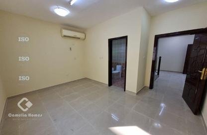 Villa - 5 Bedrooms - 4 Bathrooms for rent in Umm Al Amad - Umm Al Amad - Al Shamal