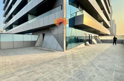 Apartment - 2 Bedrooms - 3 Bathrooms for rent in Lusail Marina Heights - Marina District - Lusail Apartment - 2 Bedrooms - 3 Bathrooms for rent in Lusail Marina Heights - Marina District - Lusail