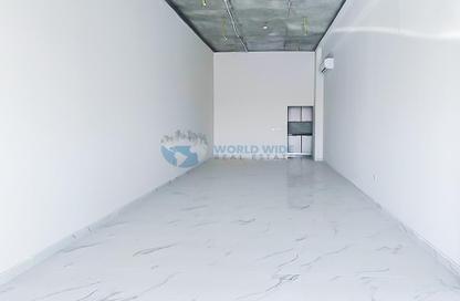 Shop - Studio - 1 Bathroom for rent in Bin Omran 35 - Fereej Bin Omran - Doha Shop - Studio - 1 Bathroom for rent in Bin Omran 35 - Fereej Bin Omran - Doha
