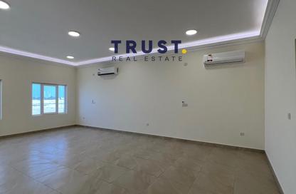 Villa - 7+ - 7+ for rent in Al Kheesa - Al Kheesa - Umm Salal Mohammed