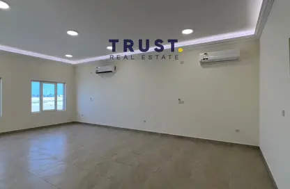 Villa for rent in Al Kheesa - Al Kheesa - Umm Salal Mohammed