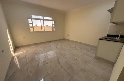 Apartment - Studio - 1 Bathroom for rent in Al Gharrafa - Al Gharrafa - Doha