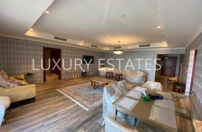 Apartment - 2 Bedrooms - 3 Bathrooms for rent in East Porto Drive - Porto Arabia - The Pearl Island - Doha