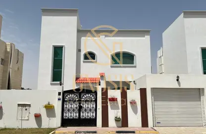 مجمع سكني - 3 غرف نوم - 3 حمامات للايجار في عين خالد - الدوحة