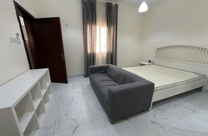 Apartment - Studio - 1 Bathroom for rent in New Salata - Salata - Doha