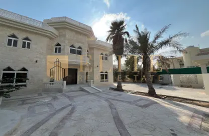 Villa - 4 Bedrooms - 7 Bathrooms for rent in Al Jazi Gardens 1 - Al Jazi Gardens - Al Dafna - Doha