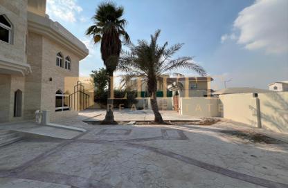 Villa - 4 Bedrooms - 7 Bathrooms for rent in Al Jazi Gardens 1 - Al Jazi Gardens - Al Dafna - Doha