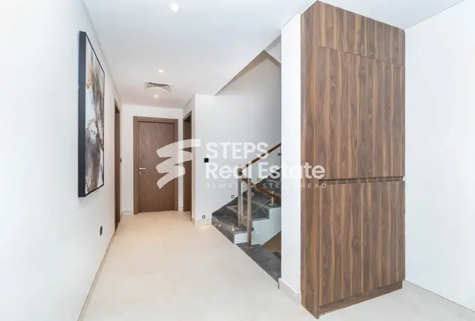 64421467 - Property Image 2
