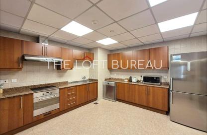 Apartment - 1 Bedroom - 2 Bathrooms for rent in East Porto Drive - Porto Arabia - The Pearl Island - Doha