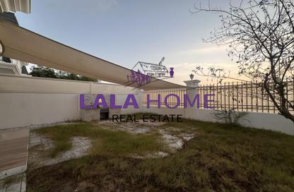 Compound - 4 Bedrooms - 6 Bathrooms for rent in Les Maisons Blanches - Lusail