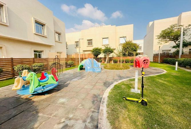 974990 - Property Image 2