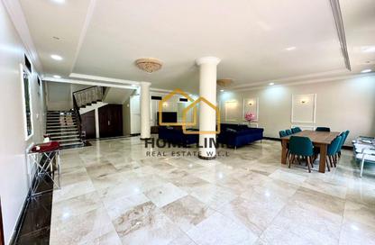 مجمع سكني - 5 غرف نوم - 6 حمامات للايجار في فلل واست باي لاغون - وست باي لاجون - بحيرة وست لاجون - الدوحة