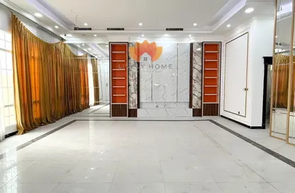 فيلا - 8 غرف نوم - 8 حمامات للايجار في العب - الخيصة - أم صلال محمد