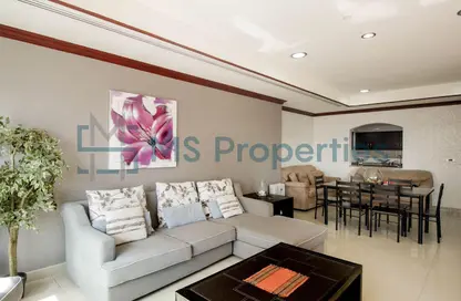 Apartment - 1 Bedroom - 2 Bathrooms for rent in West Porto Drive - Porto Arabia - The Pearl Island - Doha