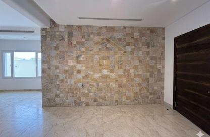 Villa - 7 Bedrooms - 7+ Bathrooms for rent in Al Kheesa - Al Kheesa - Umm Salal Mohammed
