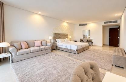 Apartment - 1 - 2 for sale in Viva West - Viva Bahriyah - The Pearl Island - Doha
