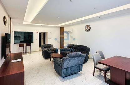 Apartment - 2 Bedrooms - 3 Bathrooms for rent in Thabit Bin Zaid Street - Al Mansoura - Doha