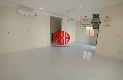 Villa - 6 Bedrooms - 4 Bathrooms for rent in Umm Salal Ali - Umm Salal Ali - Doha