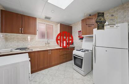 Apartment - 2 Bedrooms - 3 Bathrooms for rent in Al Zubair Bakkar Street - Al Sadd - Doha