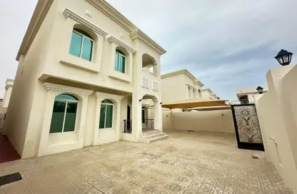 Villa - 5 Bedrooms - 7 Bathrooms for rent in Al Thumama - Al Thumama - Doha