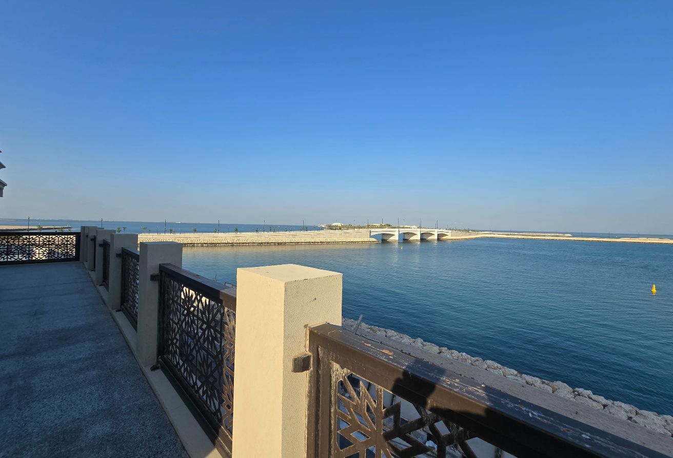 Brand New Beachfront 5 BR Villa| Pearl Island thumbnail 23