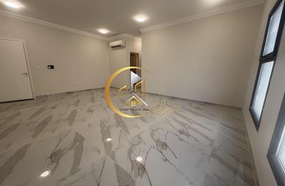 Apartment - 2 Bedrooms - 3 Bathrooms for rent in Anas Street - Fereej Bin Mahmoud North - Fereej Bin Mahmoud - Doha
