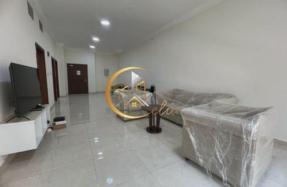 Apartment - 1 Bedroom - 2 Bathrooms for rent in Al Sadd Road - Al Sadd - Doha Apartment - 1 Bedroom - 2 Bathrooms for rent in Al Sadd Road - Al Sadd - Doha
