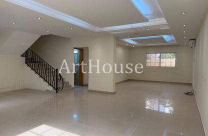 مجمع سكني - 3 - 4 للايجار في شارع الوعب - الوعب - الدوحة