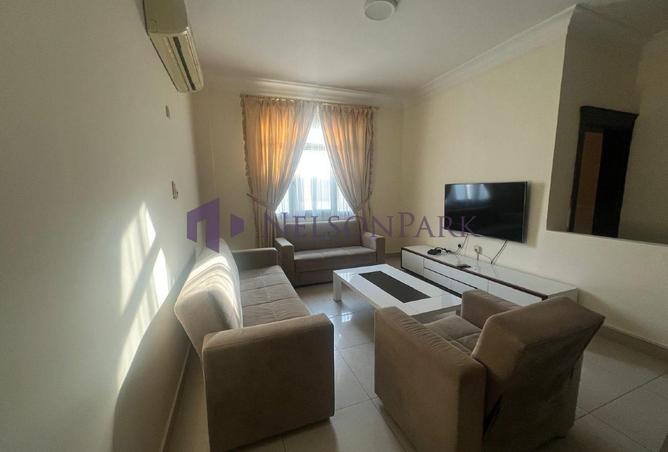 60613111 - Property Image 2