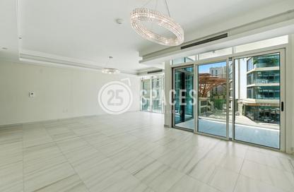 Apartment - 3 Bedrooms - 5 Bathrooms for rent in Crystal Residence - Gewan Island - The Pearl Island - Doha