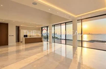 Villa - 6 Bedrooms for sale in La Plage South - La Plage - The Pearl Island - Doha Villa - 6 Bedrooms for sale in La Plage South - La Plage - The Pearl Island - Doha