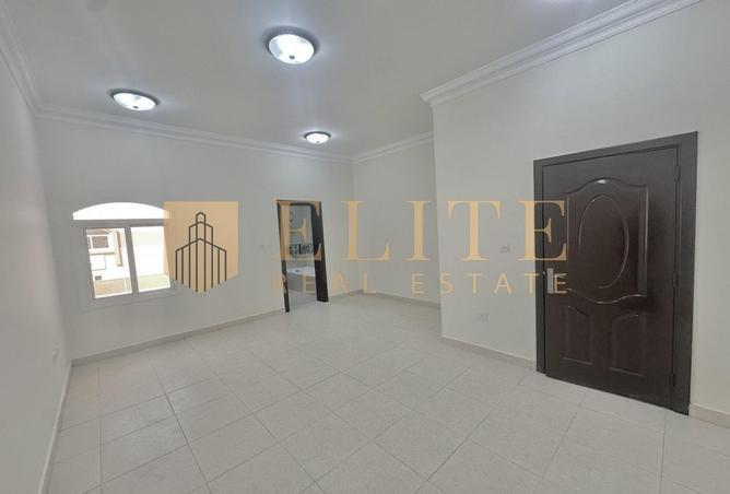 51382983 - Property Image 3