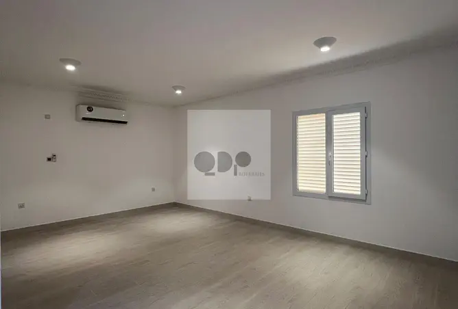 63313937 - Property Image 2