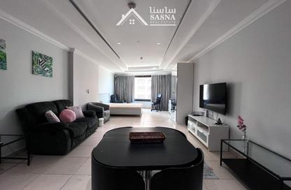 Apartment - Studio - 1 for rent in Porto Arabia - The Pearl Island - Doha