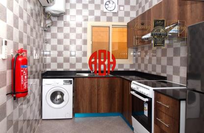 Apartment - 3 Bedrooms - 2 Bathrooms for rent in Al Zubair Bakkar Street - Al Sadd - Doha
