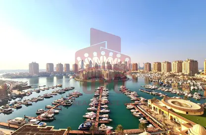 Apartment - 2 Bedrooms - 3 Bathrooms for rent in Tower 24 - Porto Arabia - The Pearl Island - Doha