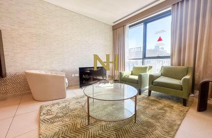 Apartment - 2 Bedrooms - 3 Bathrooms for rent in Ramada Tower - Al Muntazah - Doha